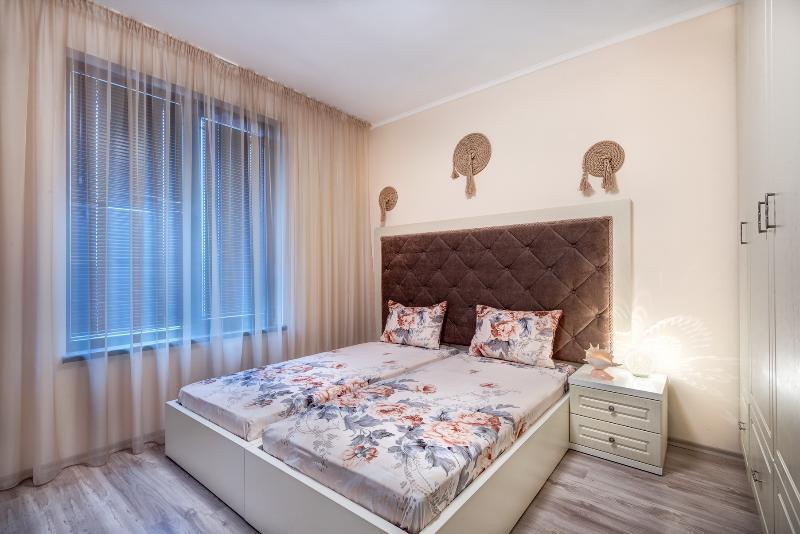 Esteban Vip Residence Club Nesebar Exteriör bild